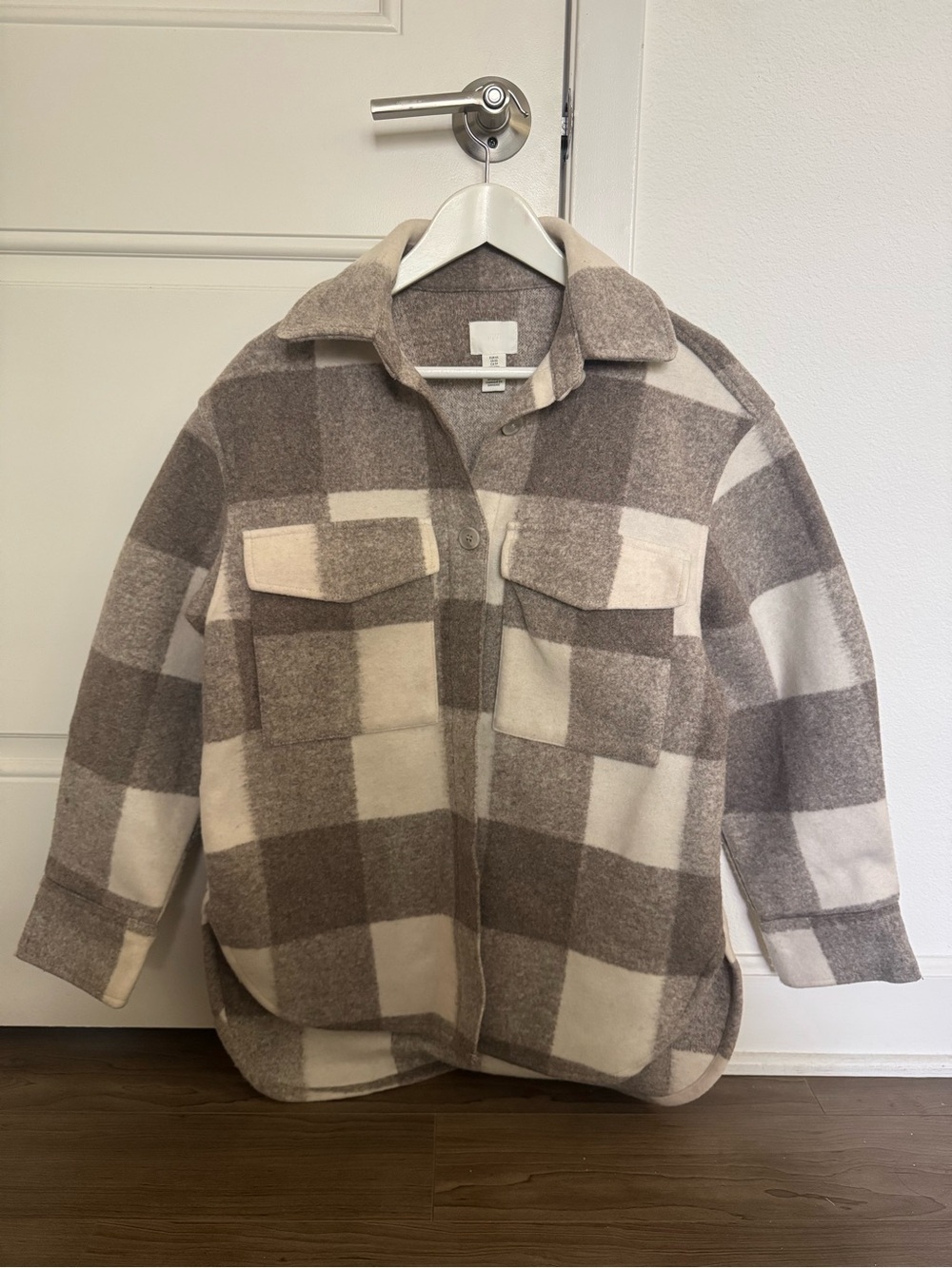 H&M Beige and Cream Plaid Shacket